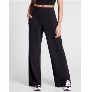 NWT Athleta Cosmic Pant- Black